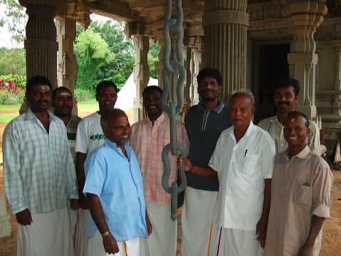 01stone_chaindscf2576.jpg